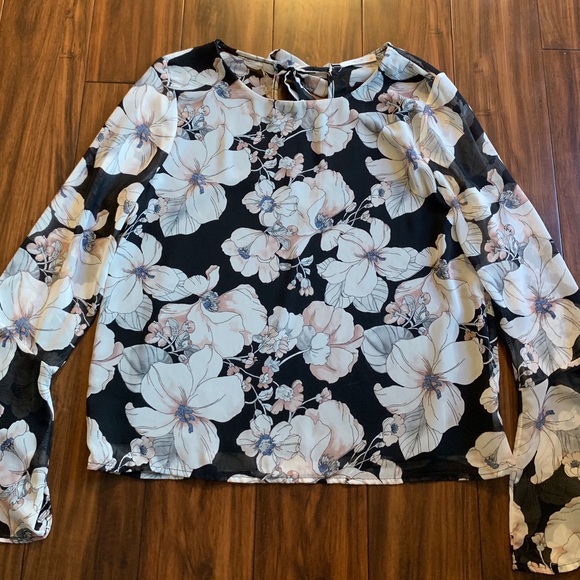 Le Lis Tops - Le Lis Sheer Floral bell sleeve blouse